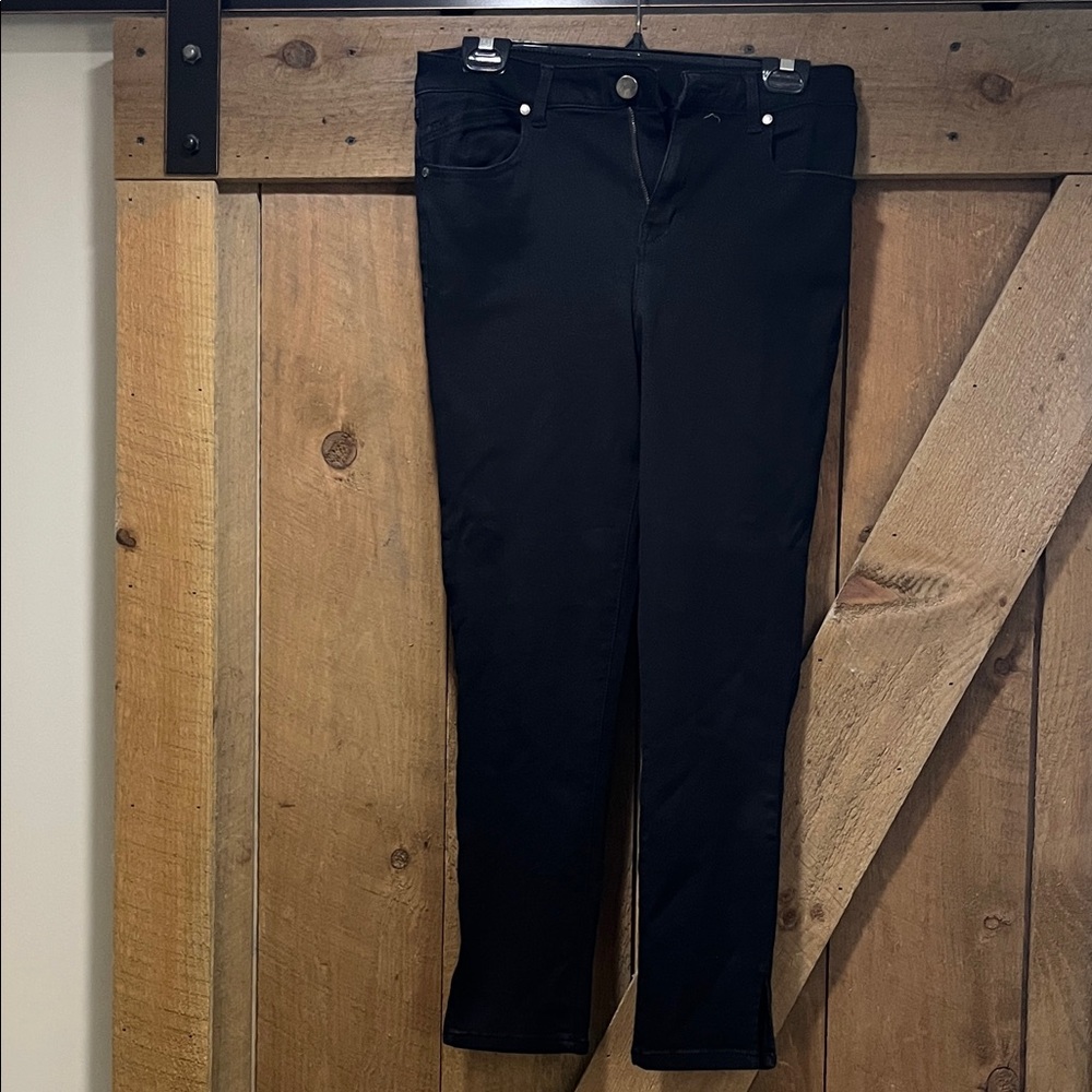 1822 Denim Women's Jet Black Skinny Jeans